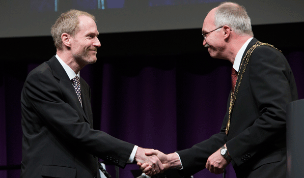 Professor Bjarne Ersbøl and the DTU President Anders Bjarklev, photo Thorkild Amdi Christensen
